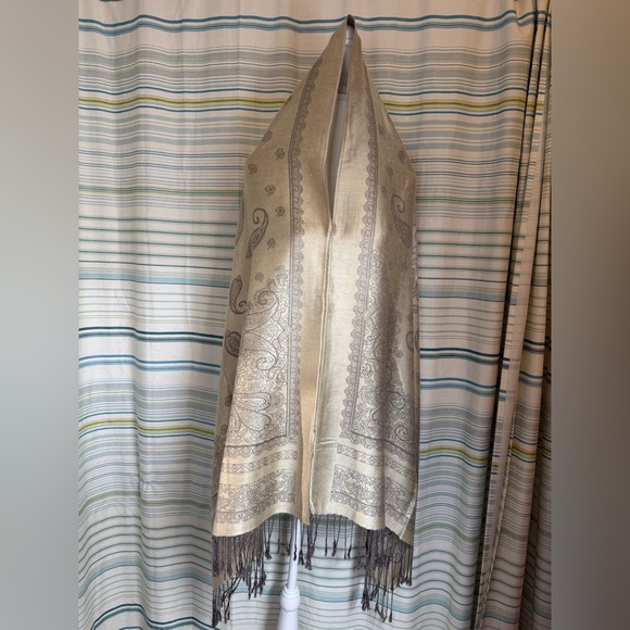 Soft & Luxurious Neutral Shawl Shrug cover Cozy Outfit Upgrade - Picture 8 of 8